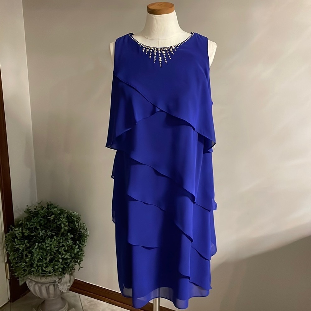NWT SLNY tiered sleeveless evening dress gold studs neckline MOB /MOG sz 12